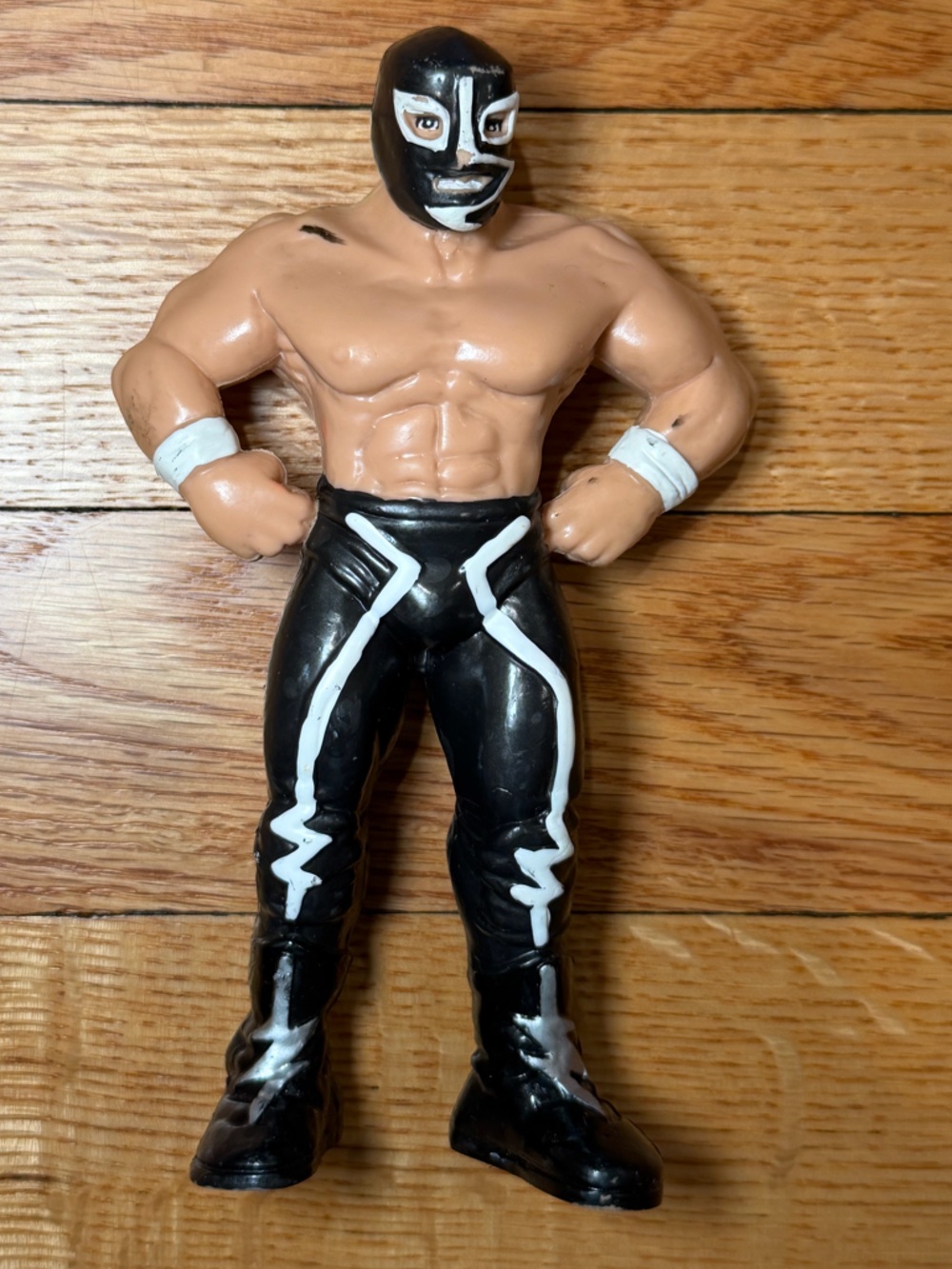 (1992)  "Rayo de Jalisco" Mexican Wrestling Figure